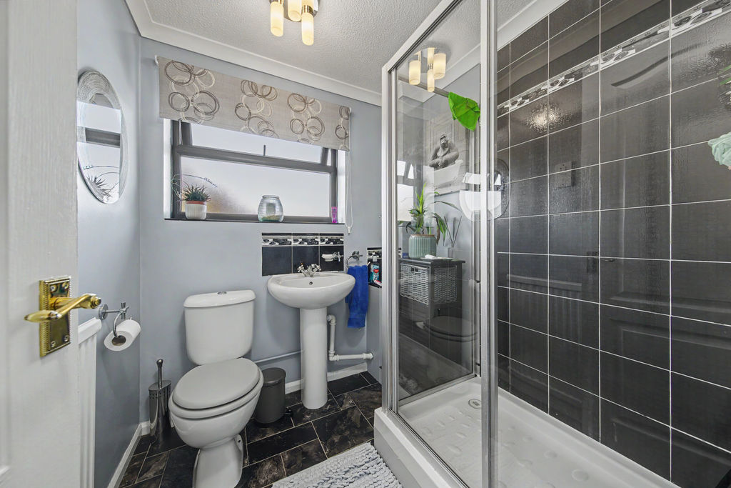 Braemar Close New Whittington